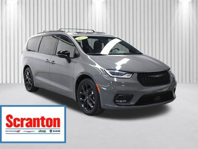 2025 CHRYSLER Pacifica