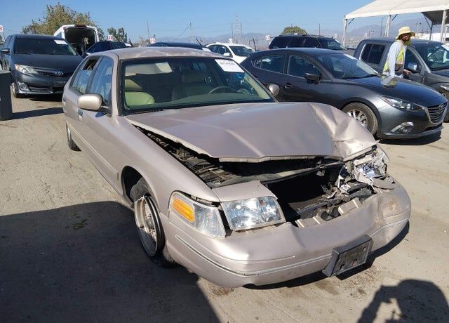 1998 FORD Crown Victoria