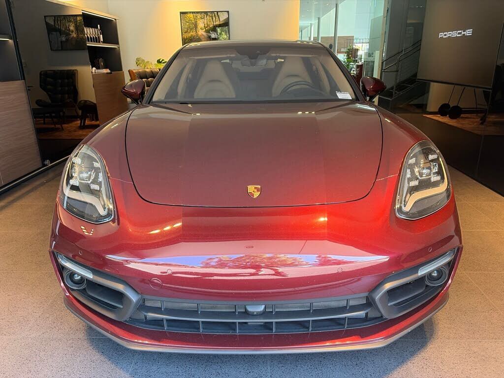 2023 PORSCHE Panamera