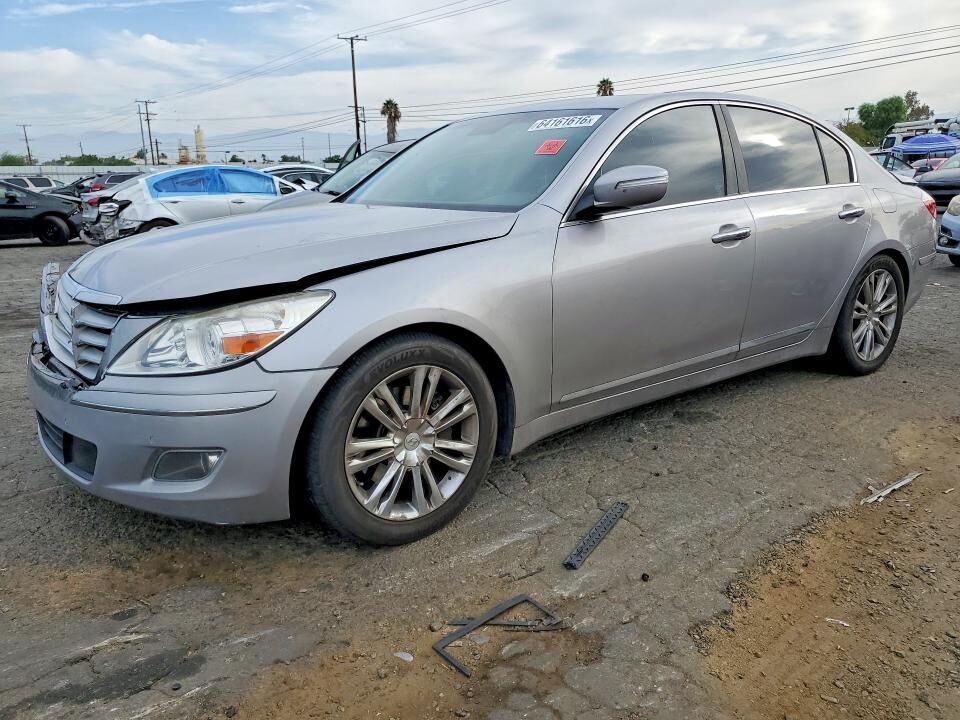 2011 HYUNDAI Genesis