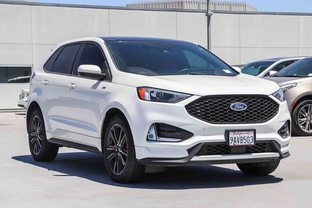 2022 FORD Edge