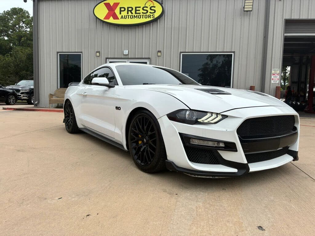 2020 FORD Mustang