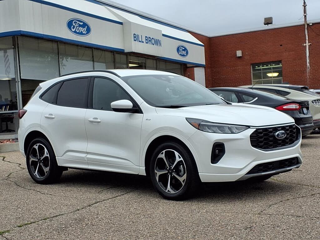 2024 FORD Escape