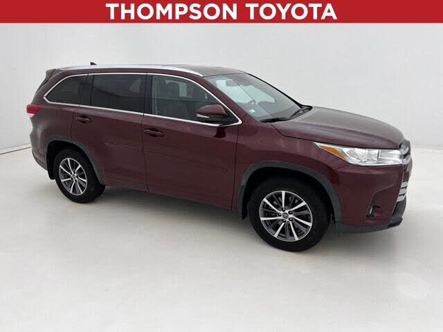 2017 TOYOTA Highlander