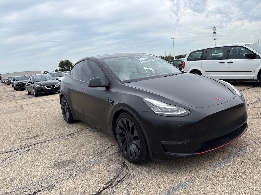 2021 TESLA Model Y