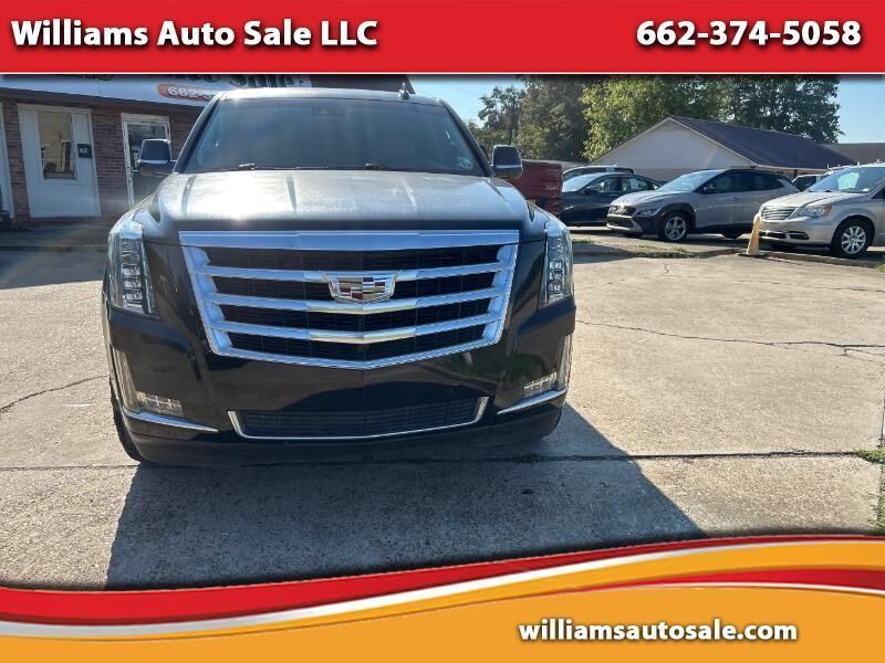 2017 CADILLAC Escalade ESV