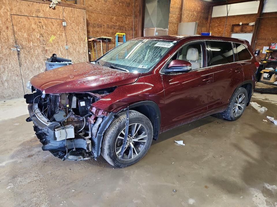 2017 TOYOTA Highlander