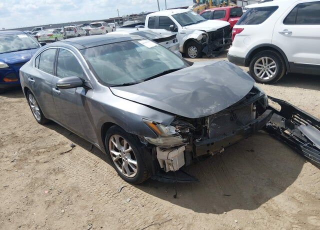 2014 NISSAN Maxima