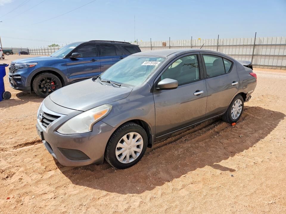 2018 NISSAN Versa
