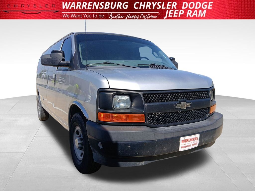 2017 CHEVROLET Express