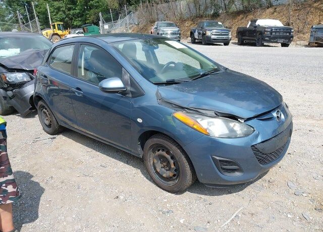 2014 MAZDA Mazda2