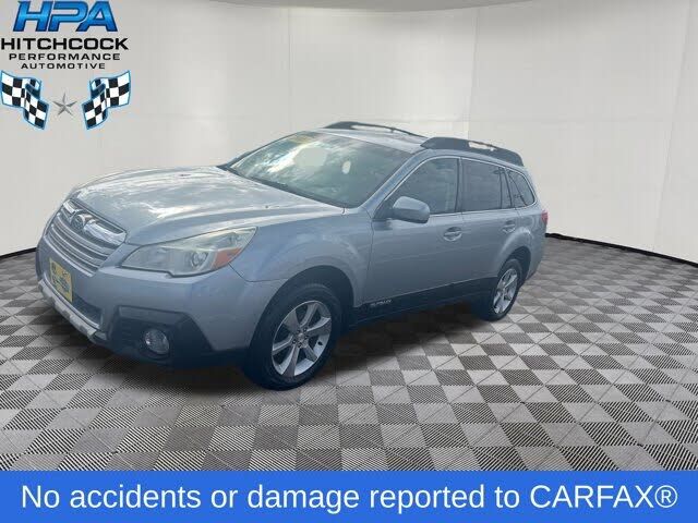 2013 SUBARU Outback