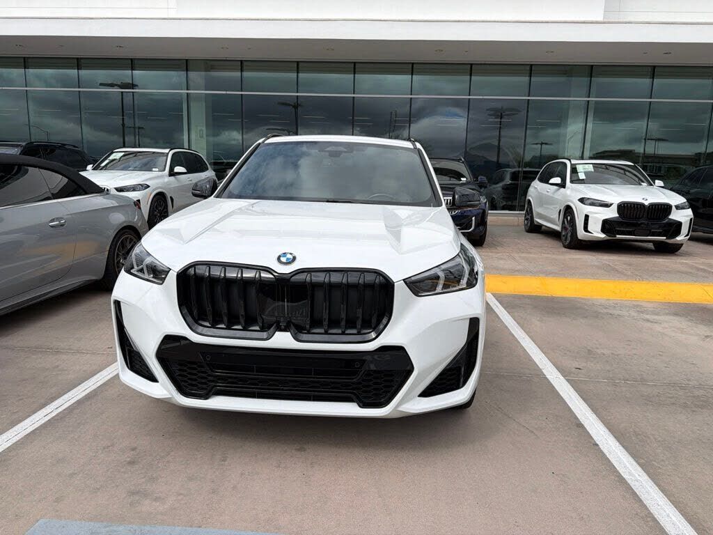 2023 BMW X1