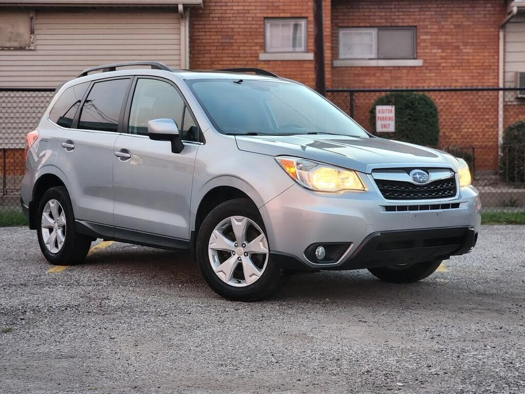 2016 SUBARU Forester