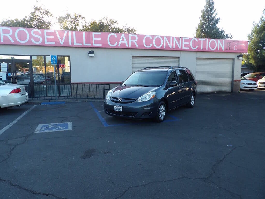 2009 TOYOTA Sienna