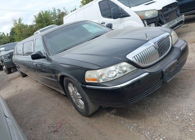 2007 LINCOLN Town Car