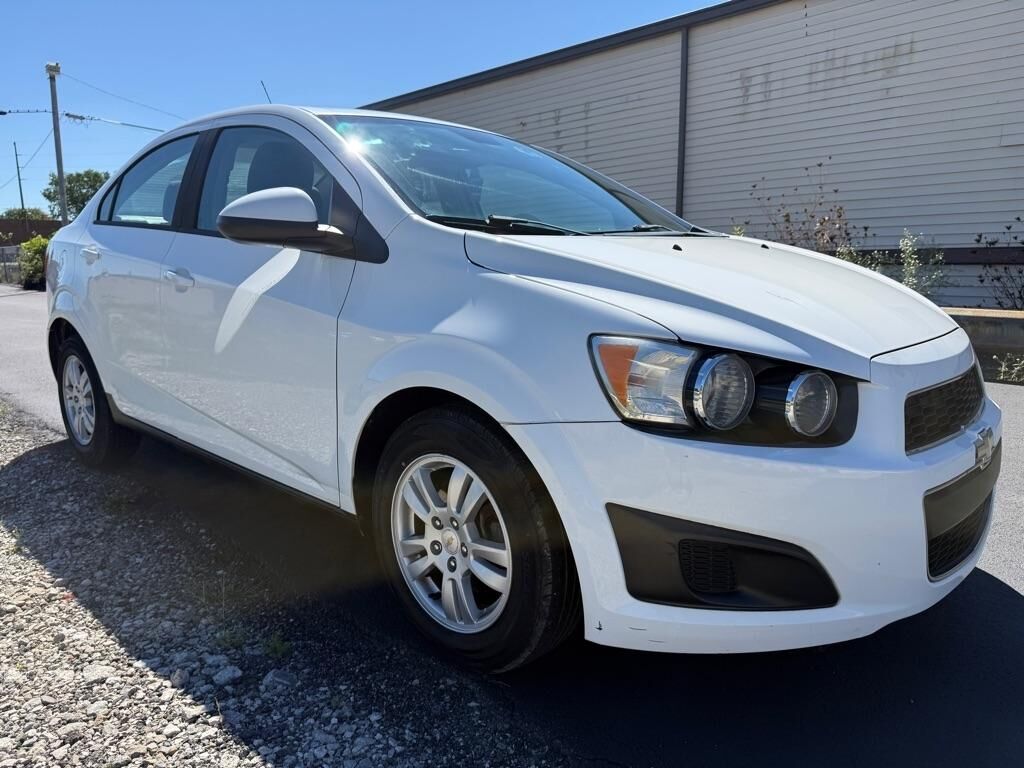 2012 CHEVROLET Sonic