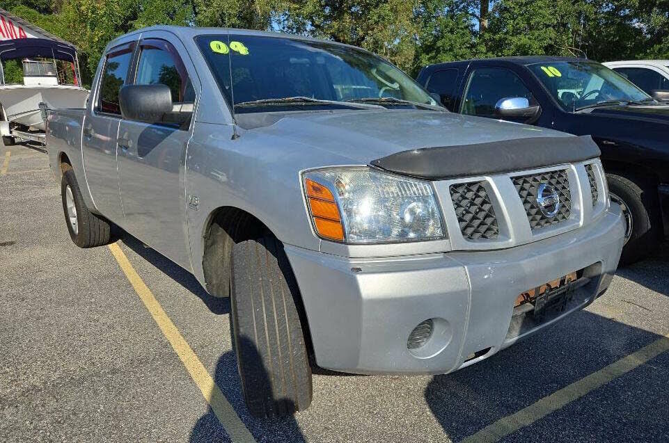 2004 NISSAN Titan
