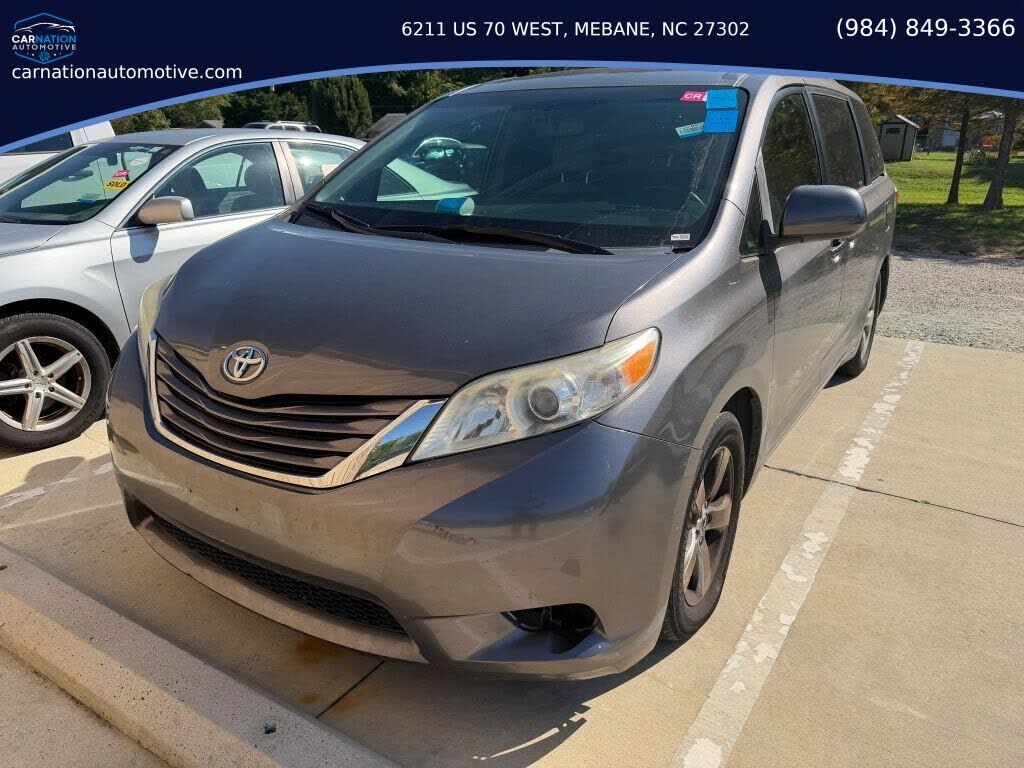 2015 TOYOTA Sienna