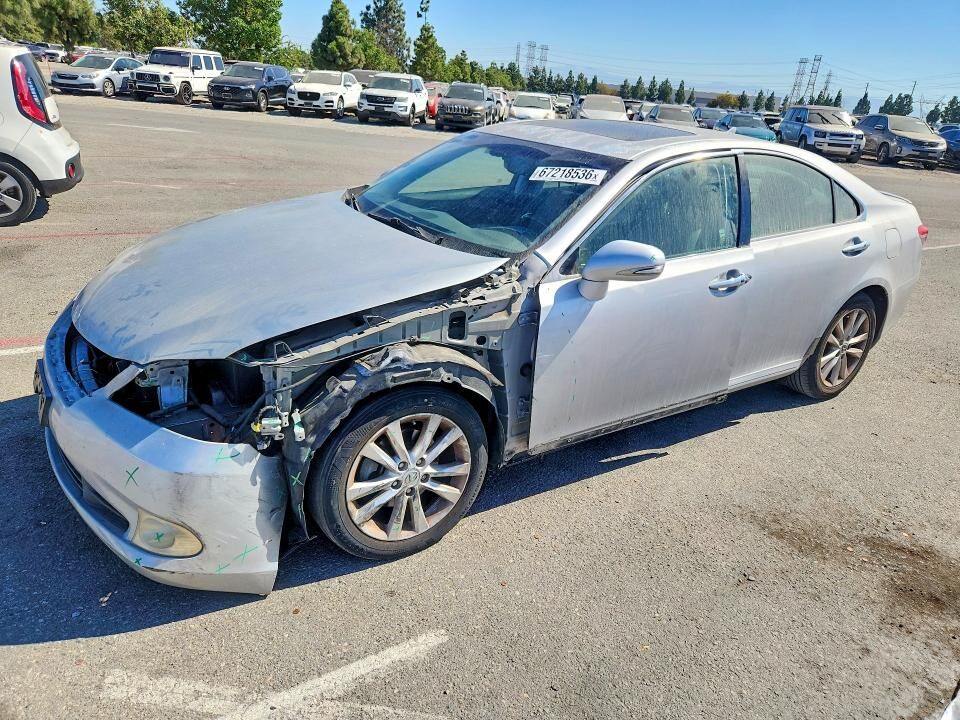 2011 LEXUS ES