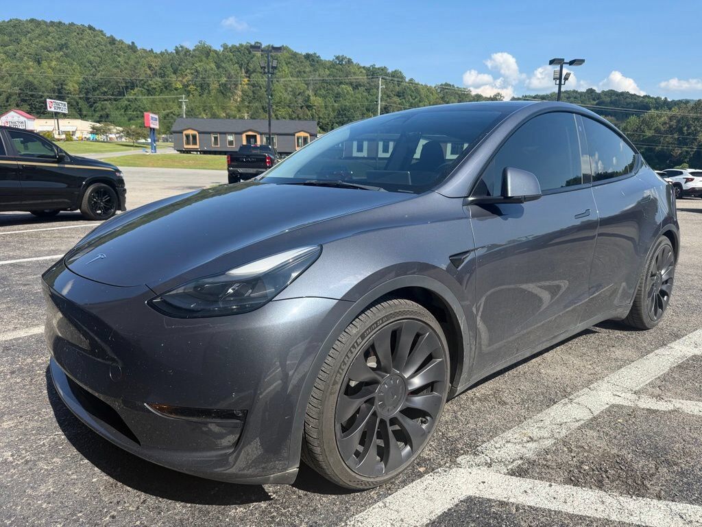 2023 TESLA Model Y