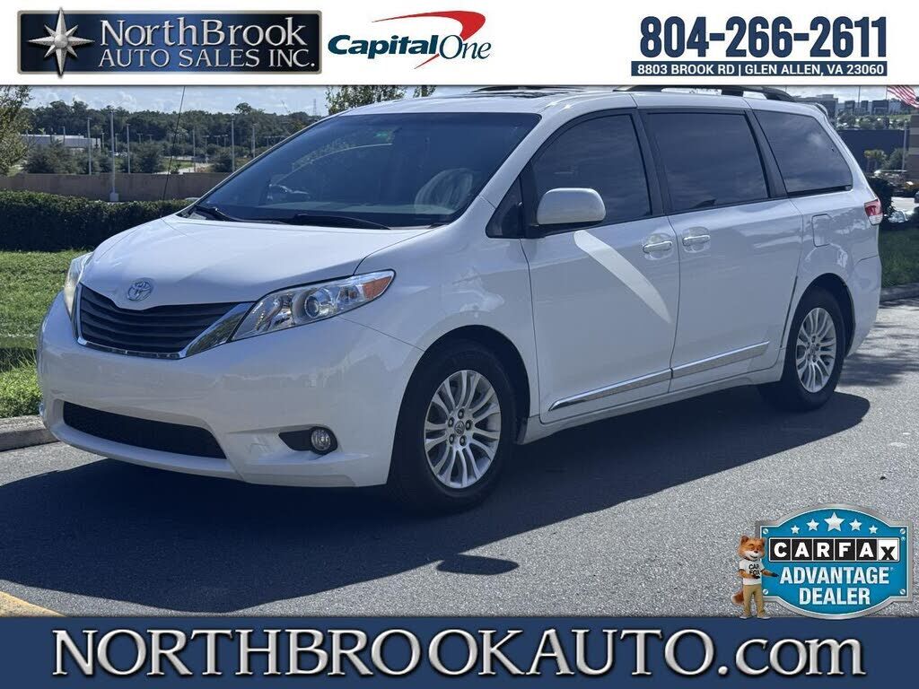 2013 TOYOTA Sienna
