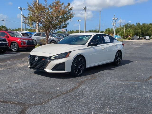 2024 NISSAN Altima