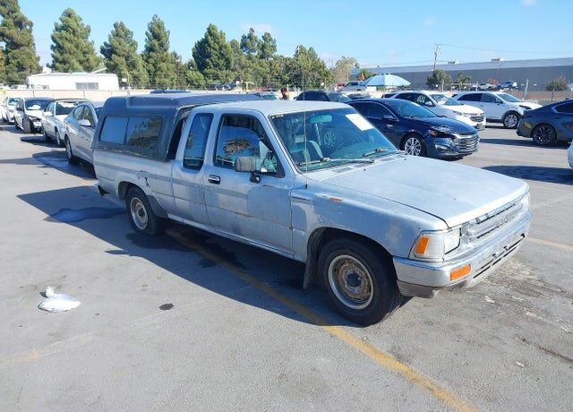 1991 TOYOTA Pick-Up