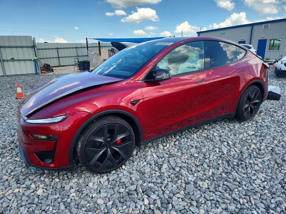 2026 TESLA Model Y