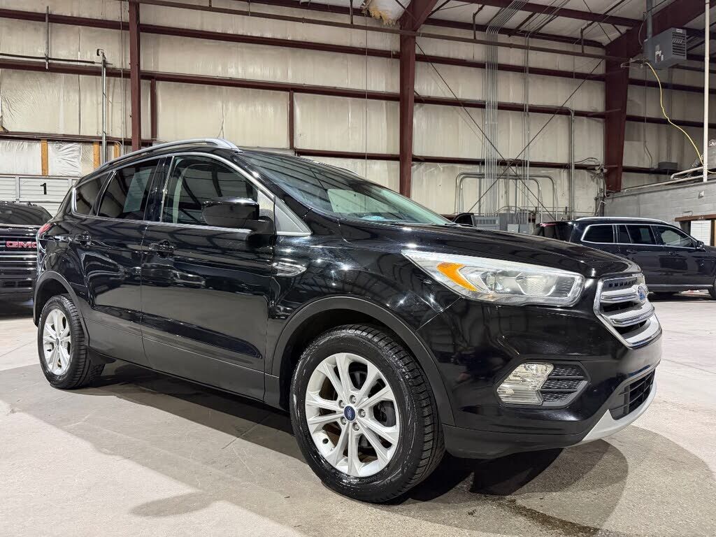 2017 FORD Escape