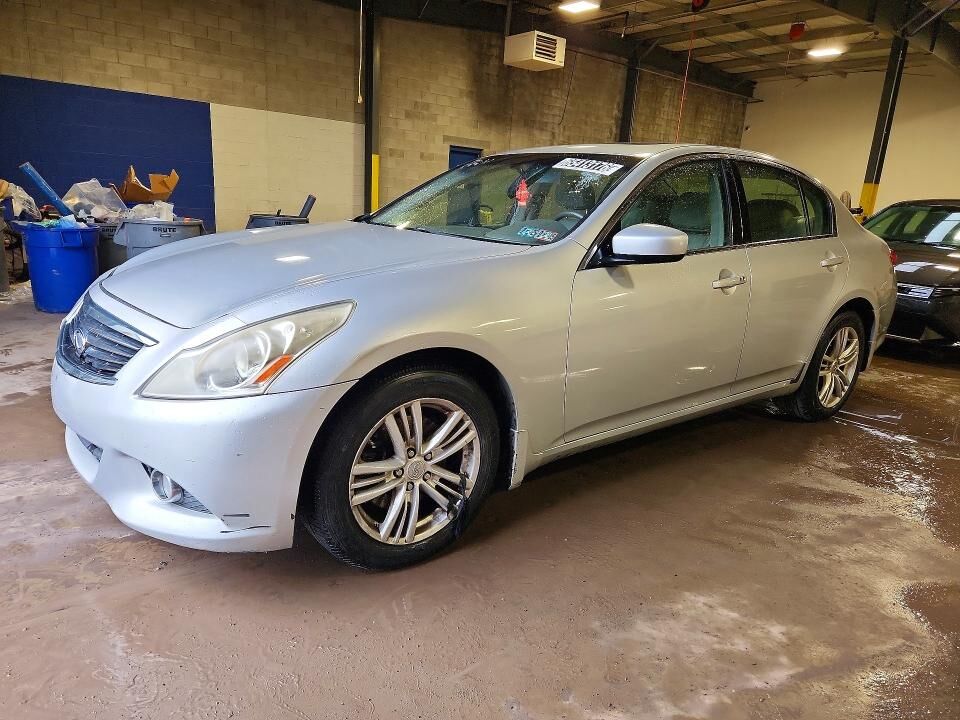 2010 INFINITI G37