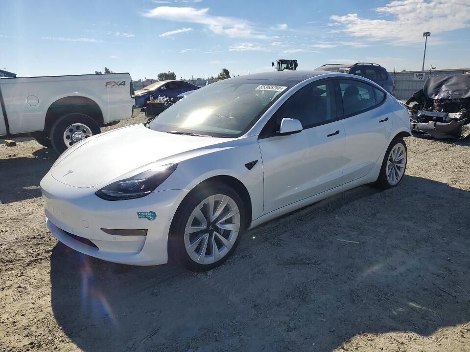 2022 TESLA Model 3