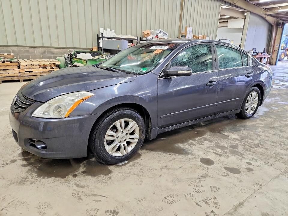 2010 NISSAN Altima