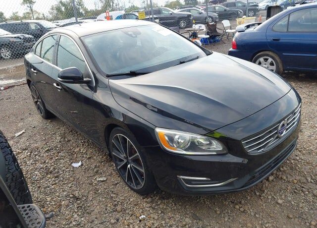 2016 VOLVO S60
