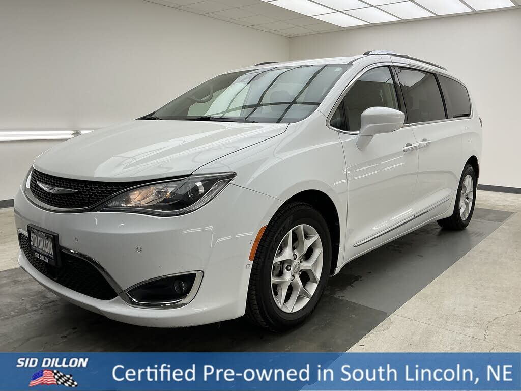 2020 CHRYSLER Pacifica