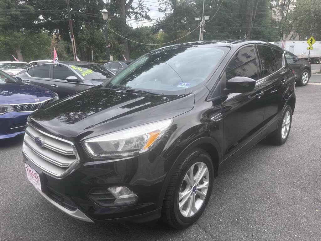 2017 FORD Escape