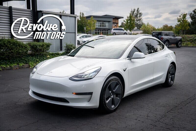 2020 TESLA Model 3