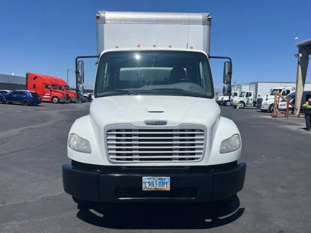 2018 FREIGHTLINER M2