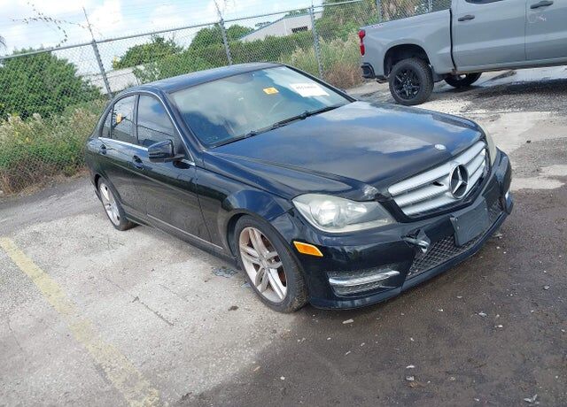 2012 MERCEDES-BENZ C-Class