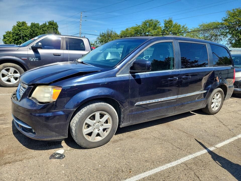 2011 CHRYSLER Town and Country