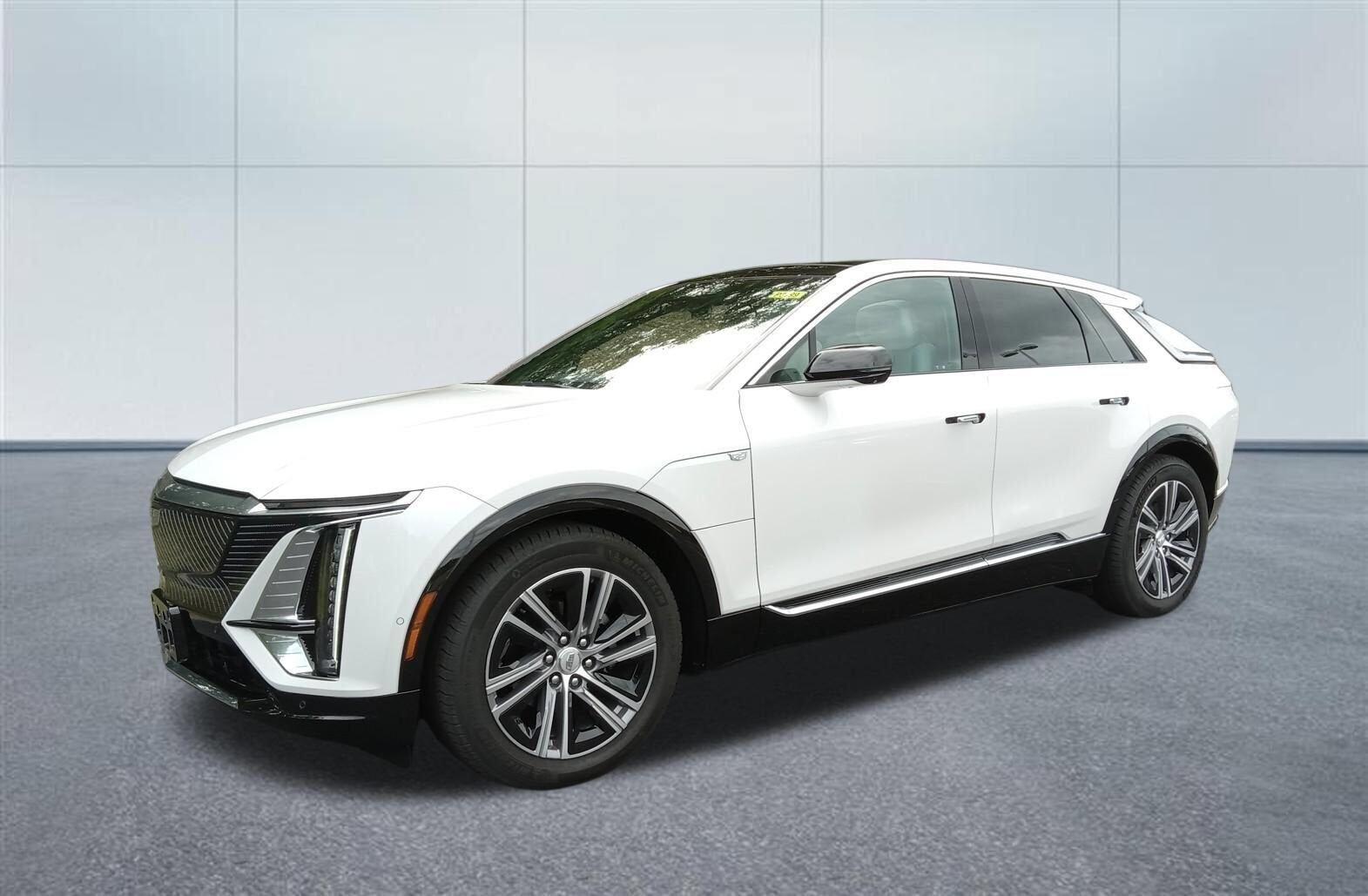 2024 CADILLAC Lyriq
