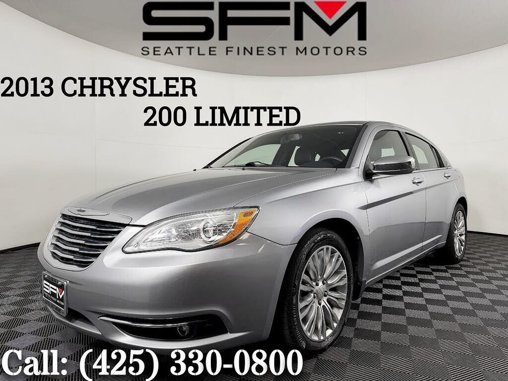 2013 CHRYSLER 200