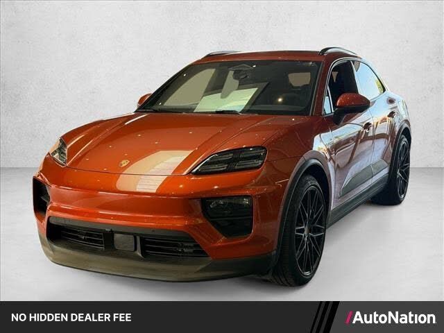 2025 PORSCHE Macan