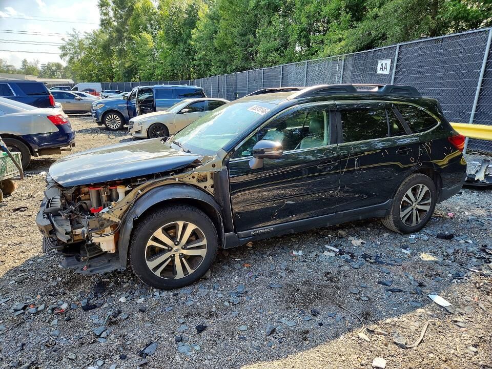 2018 SUBARU Outback