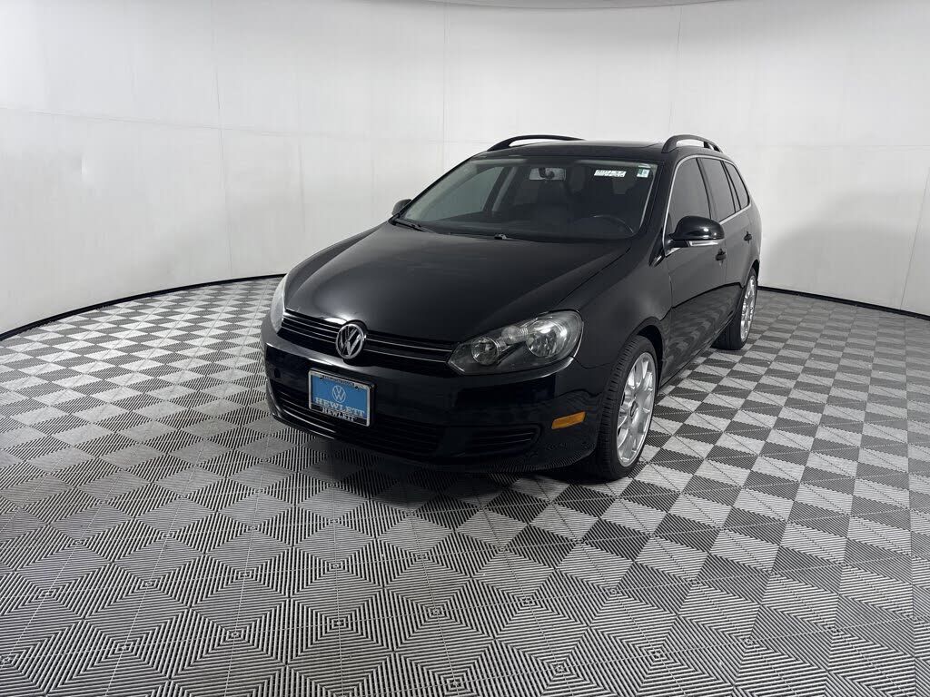 2011 VOLKSWAGEN Jetta Wagon