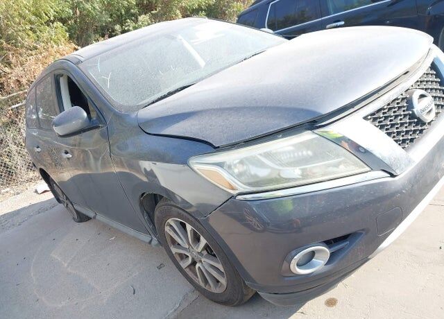 2014 NISSAN Pathfinder