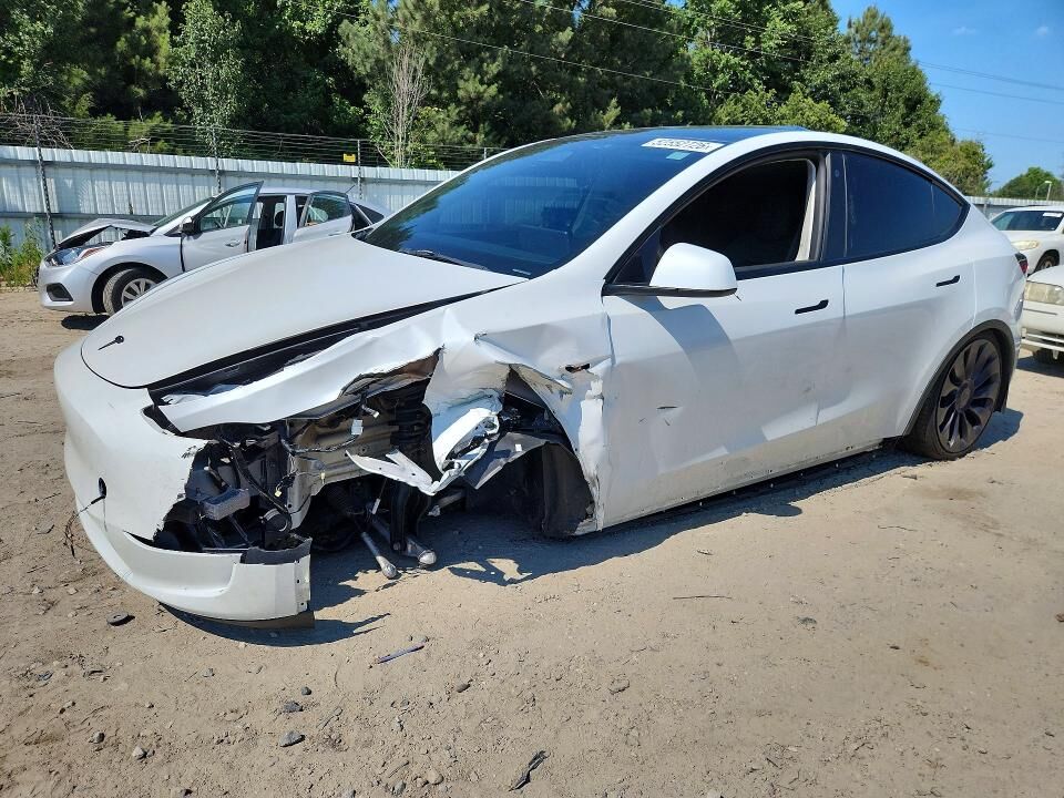 2023 TESLA Model Y