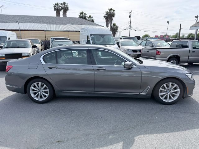 2017 BMW 740i