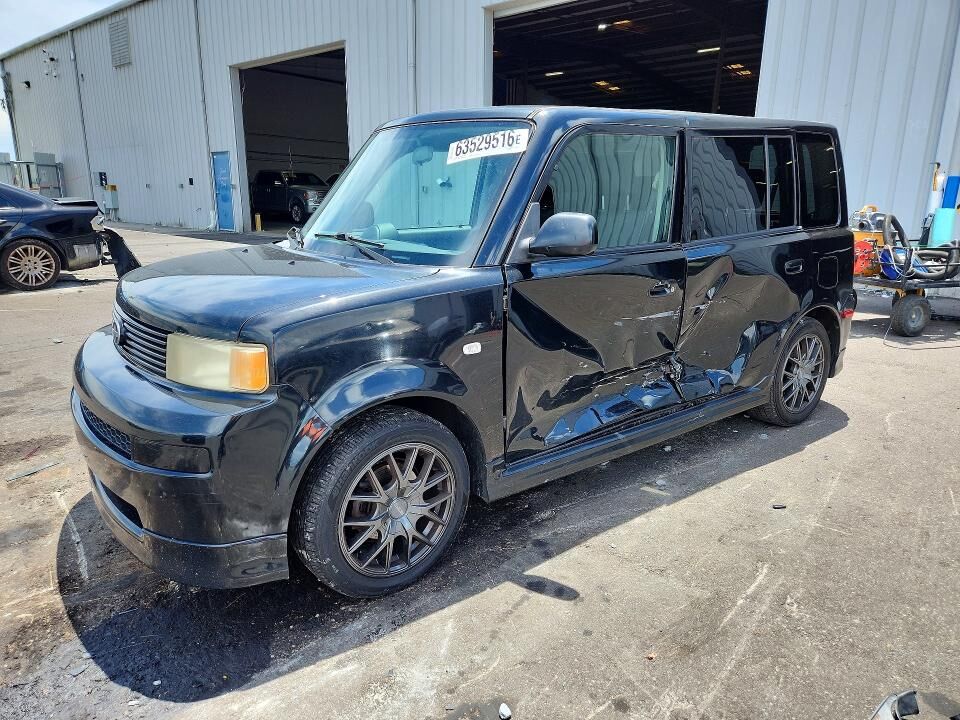 2004 TOYOTA SCION