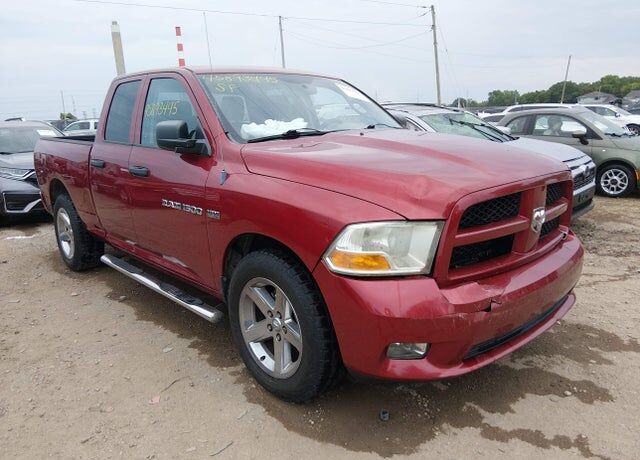 2012 DODGE Ram